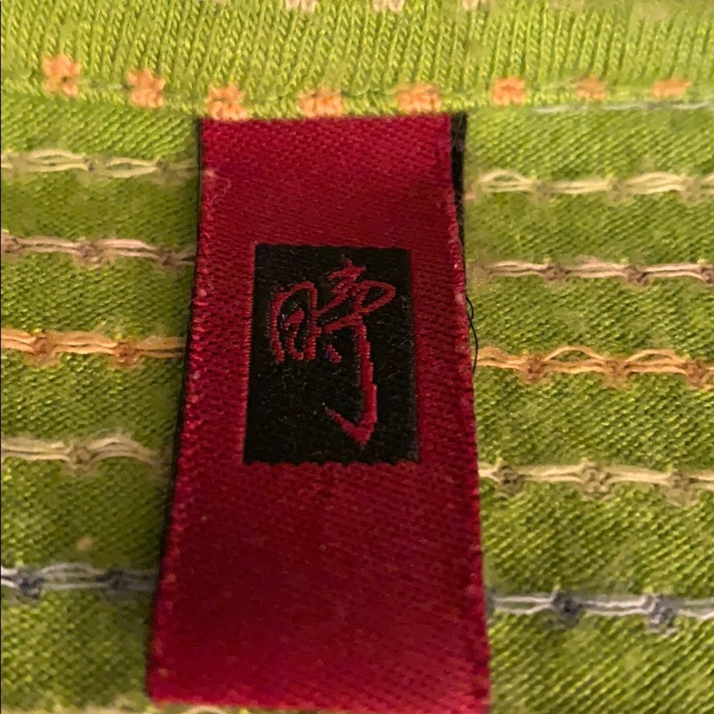 Shirt - Picture 2 of 3